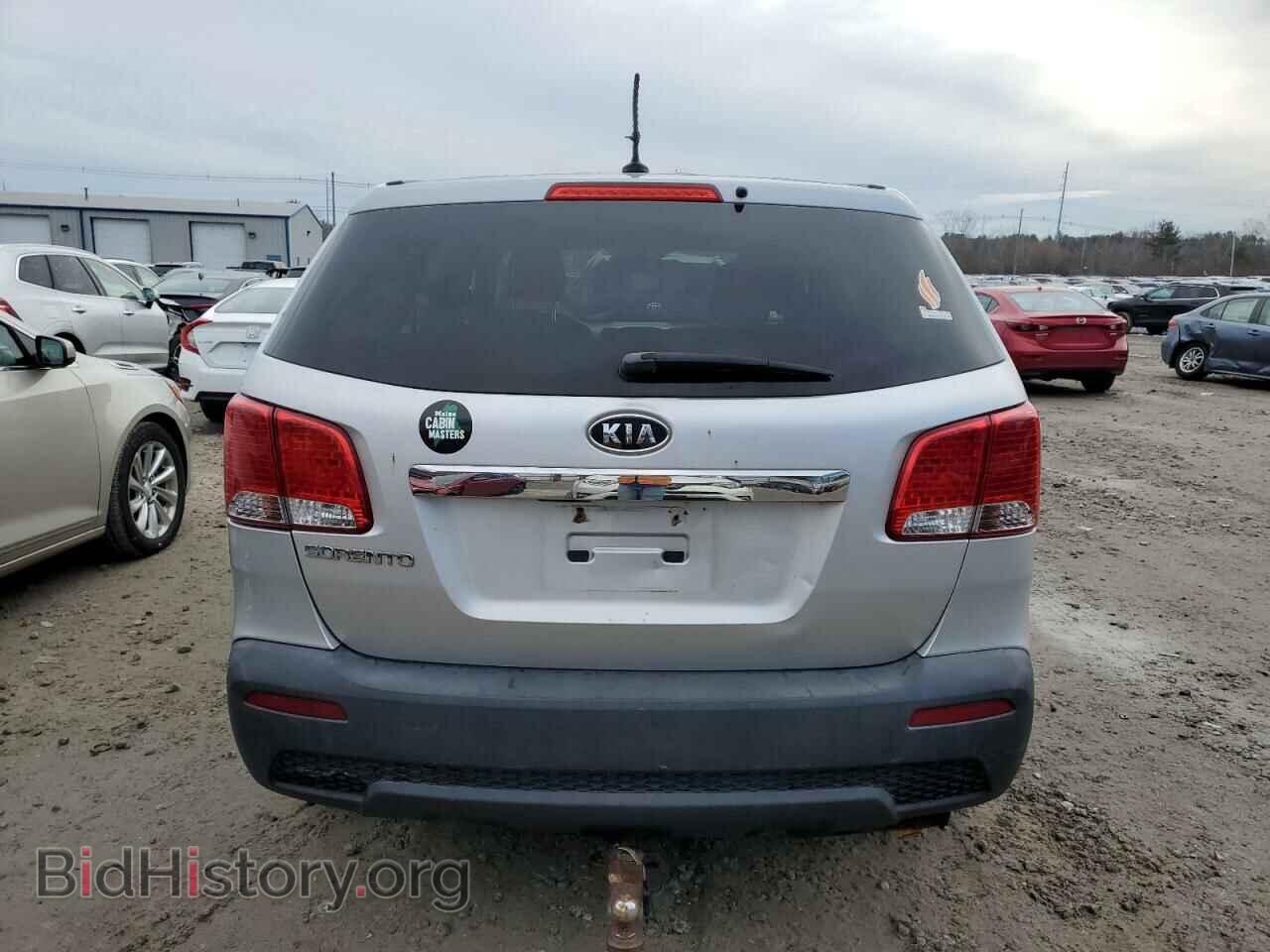 2011 KIA SORENTO - VIN: 5XYKTCA16BG001983 - Фото 6