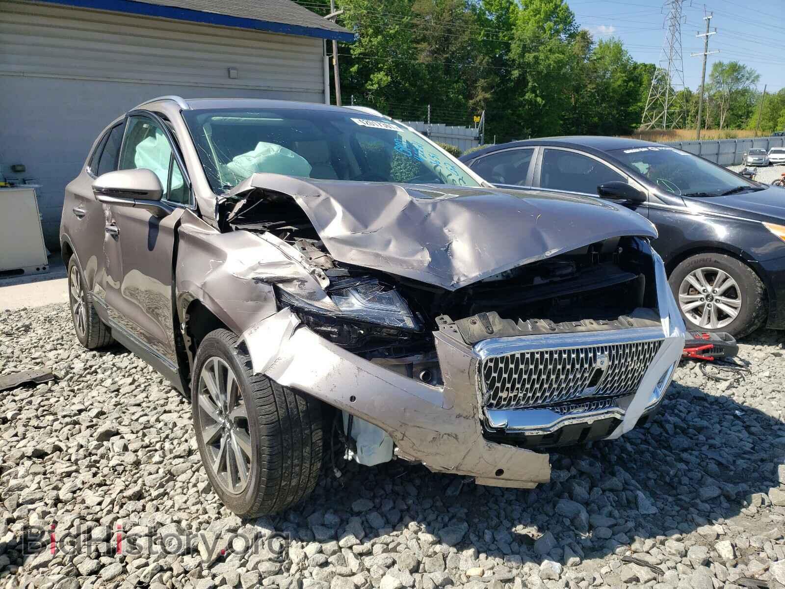 Фотография 5LMCJ3C98KUL43651 - LINCOLN MKC 2019