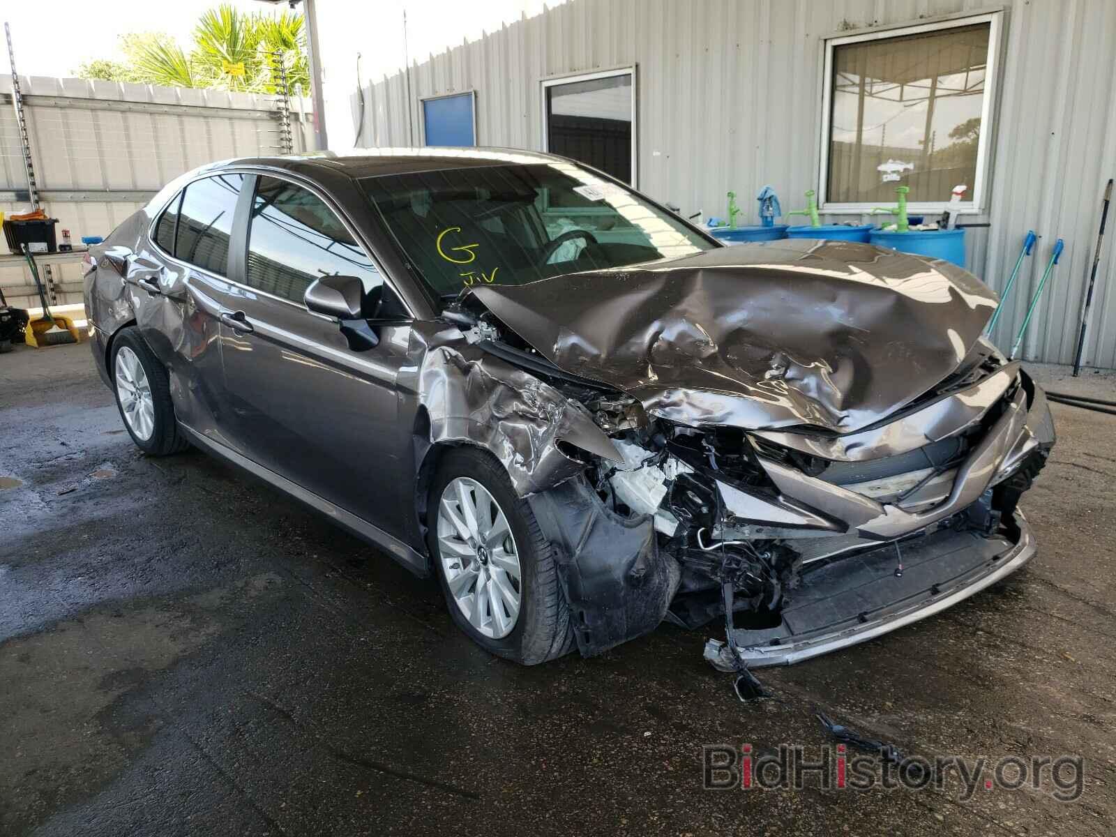 Photo 4T1B11HK8JU060518 - TOYOTA CAMRY 2018