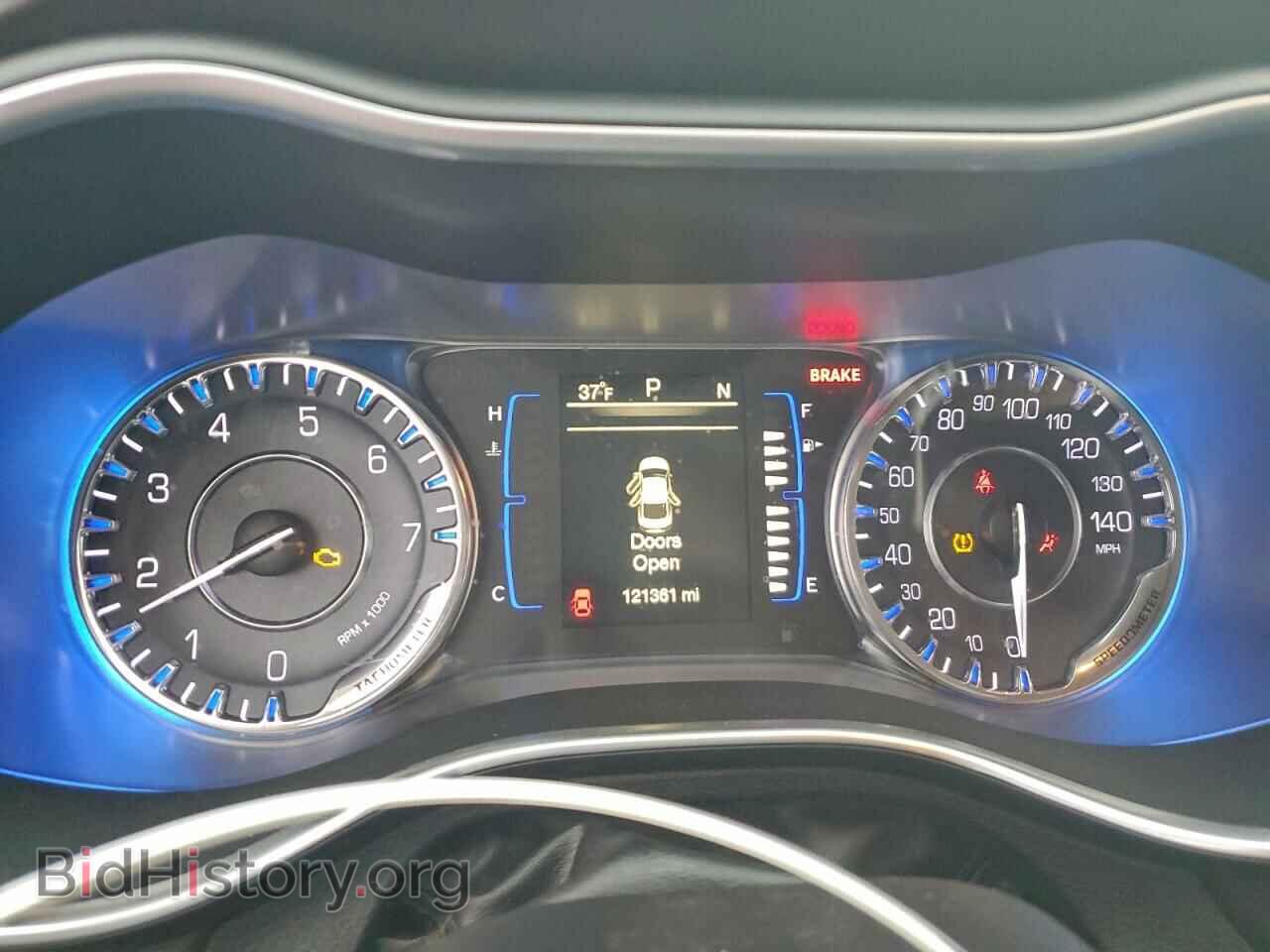 2016 CHRYSLER 200 - VIN: 1C3CCCAB1GN167975 - Photo 9
