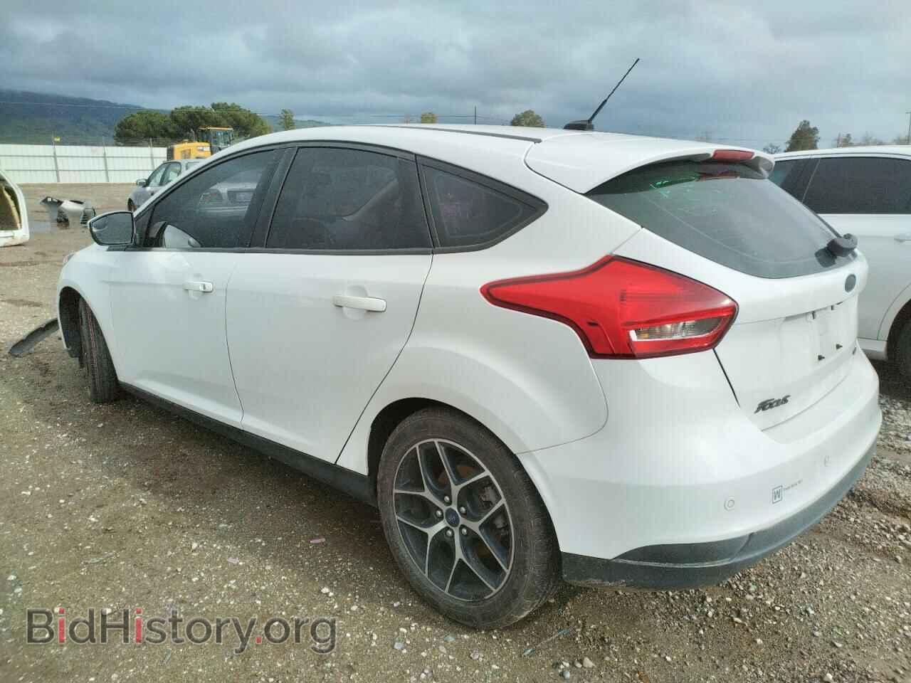 2017 FORD FOCUS - VIN: 1FADP3M26HL299648 - Фото 2