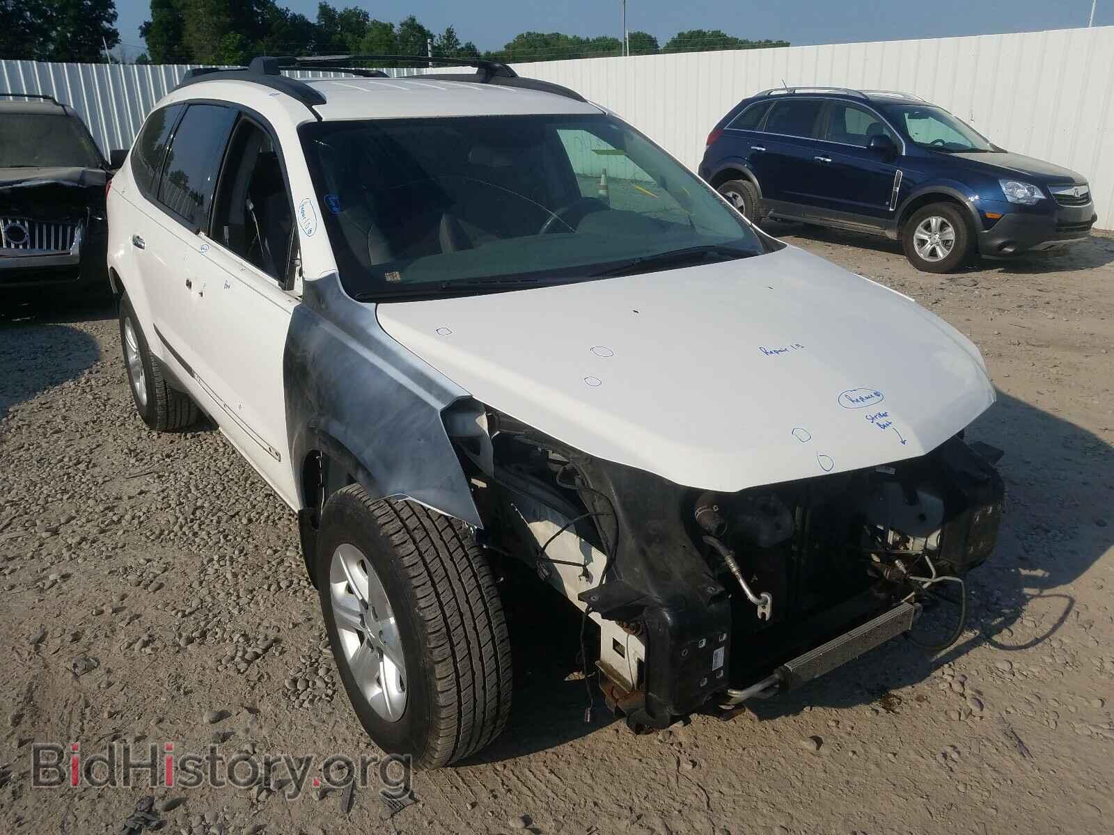 Photo 1GNKRFED5CJ388734 - CHEVROLET TRAVERSE 2012