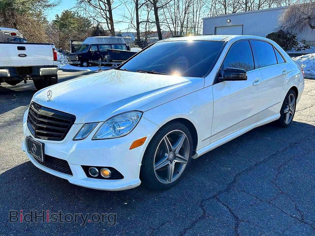 2010 MERCEDES-BENZ E-CLASS - VIN: WDDHF8HB2AA120888 - Фото 2