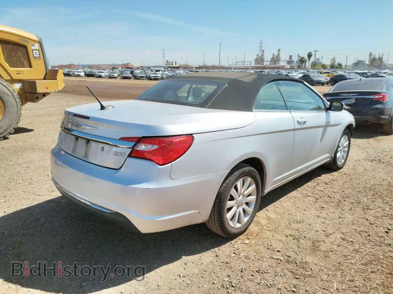 2012 CHRYSLER 200 - VIN: 1C3BCBEB0CN119121 - Фото 4