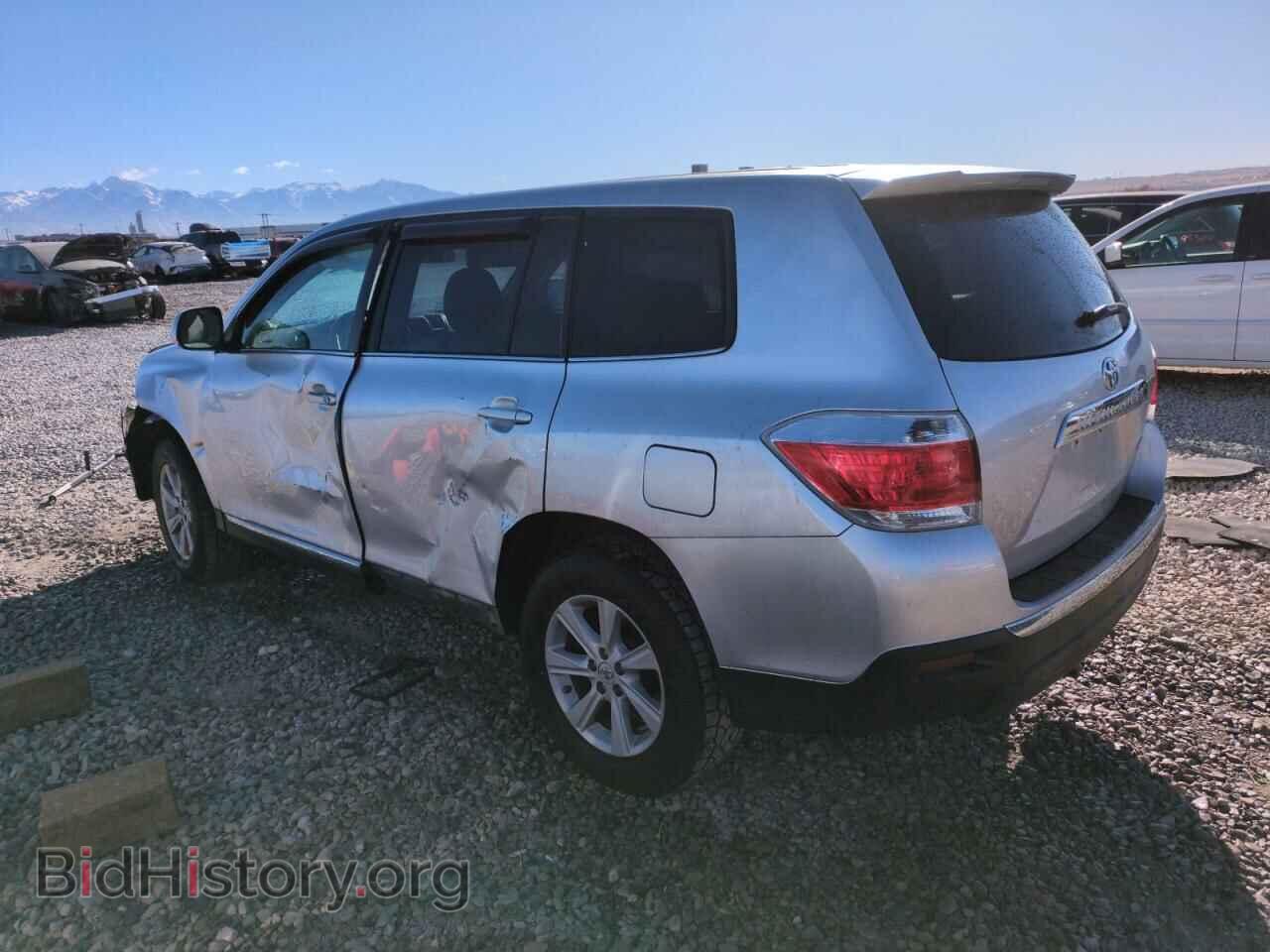 2013 TOYOTA HIGHLANDER - VIN: 5TDBK3EH8DS262435 - Фото 2