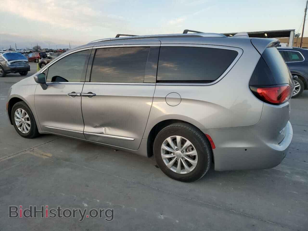 2018 CHRYSLER PACIFICA - VIN: 2C4RC1BG0JR211169 - Фото 2
