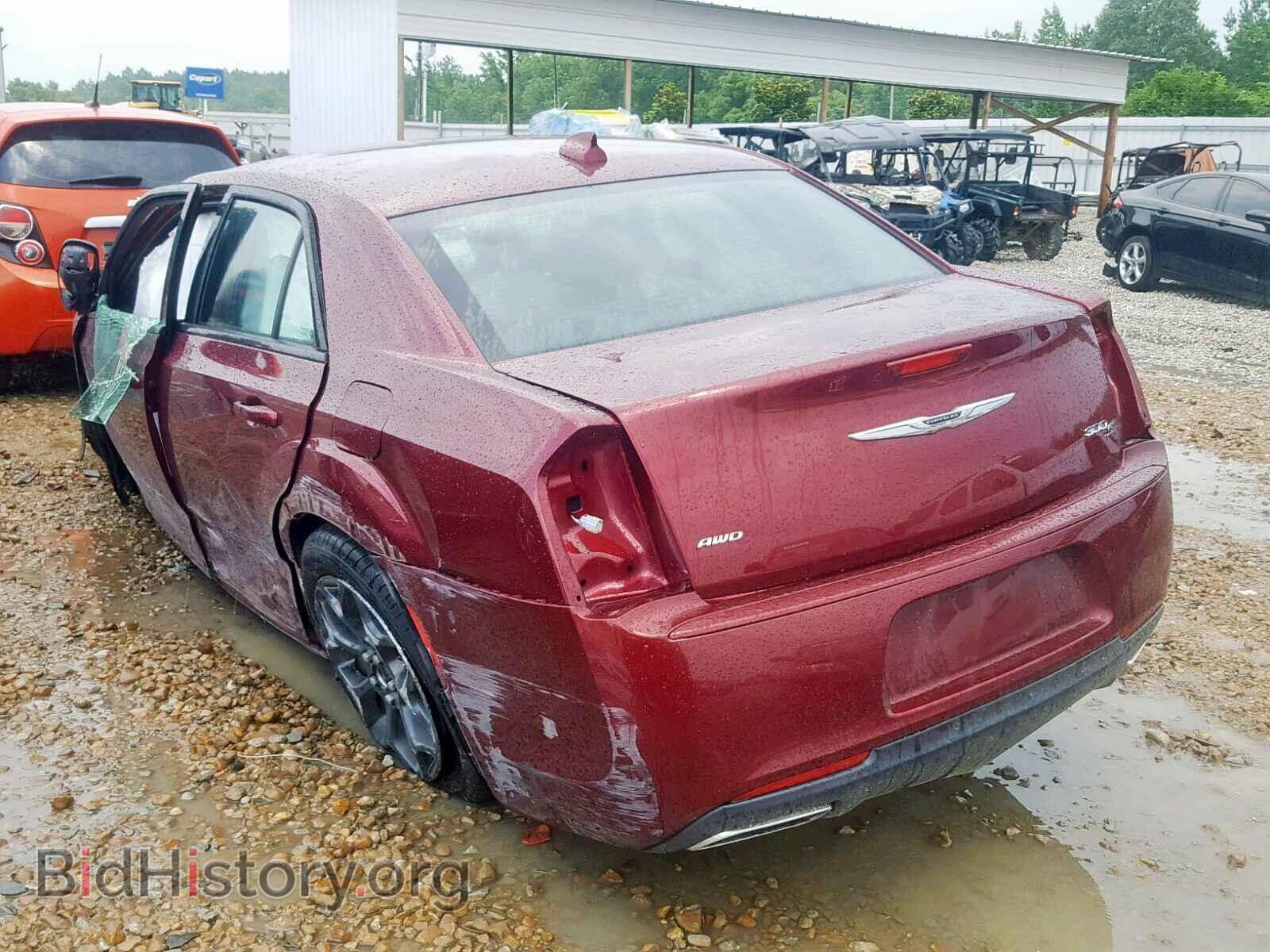 2019 CHRYSLER 300 - VIN: 2C3CCAGG6KH632095 - Фото 3