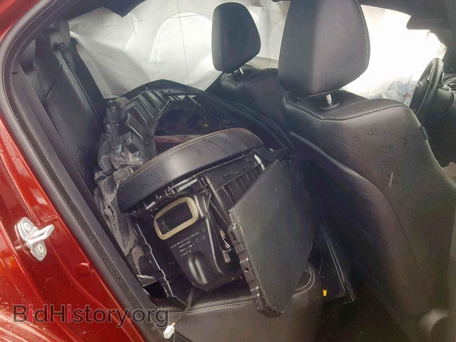 2019 CHRYSLER 300 - VIN: 2C3CCAGG6KH632095 - Фото 6