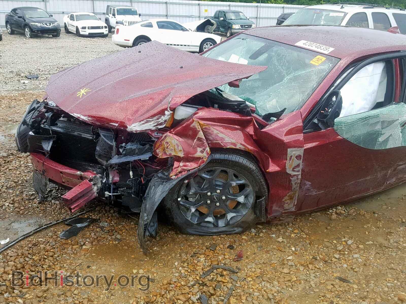 2019 CHRYSLER 300 - VIN: 2C3CCAGG6KH632095 - Фото 9