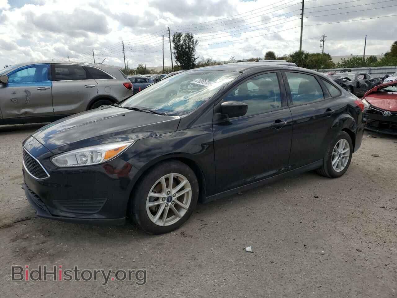 Photo 1FADP3FE0JL263922 - FORD FOCUS 2018