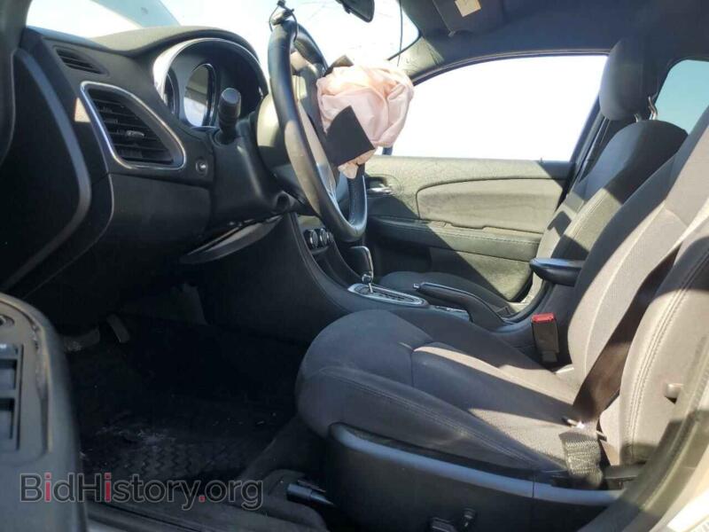 2013 Chrysler 200 (VIN 1C3CCBBB4DN736015) — photo 7 of 12
