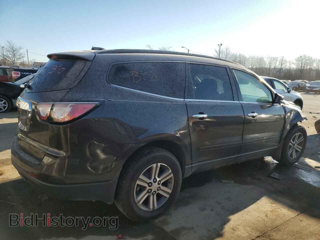 2017 CHEVROLET TRAVERSE - VIN: 1GNKRHKD2HJ195822 - Фото 3