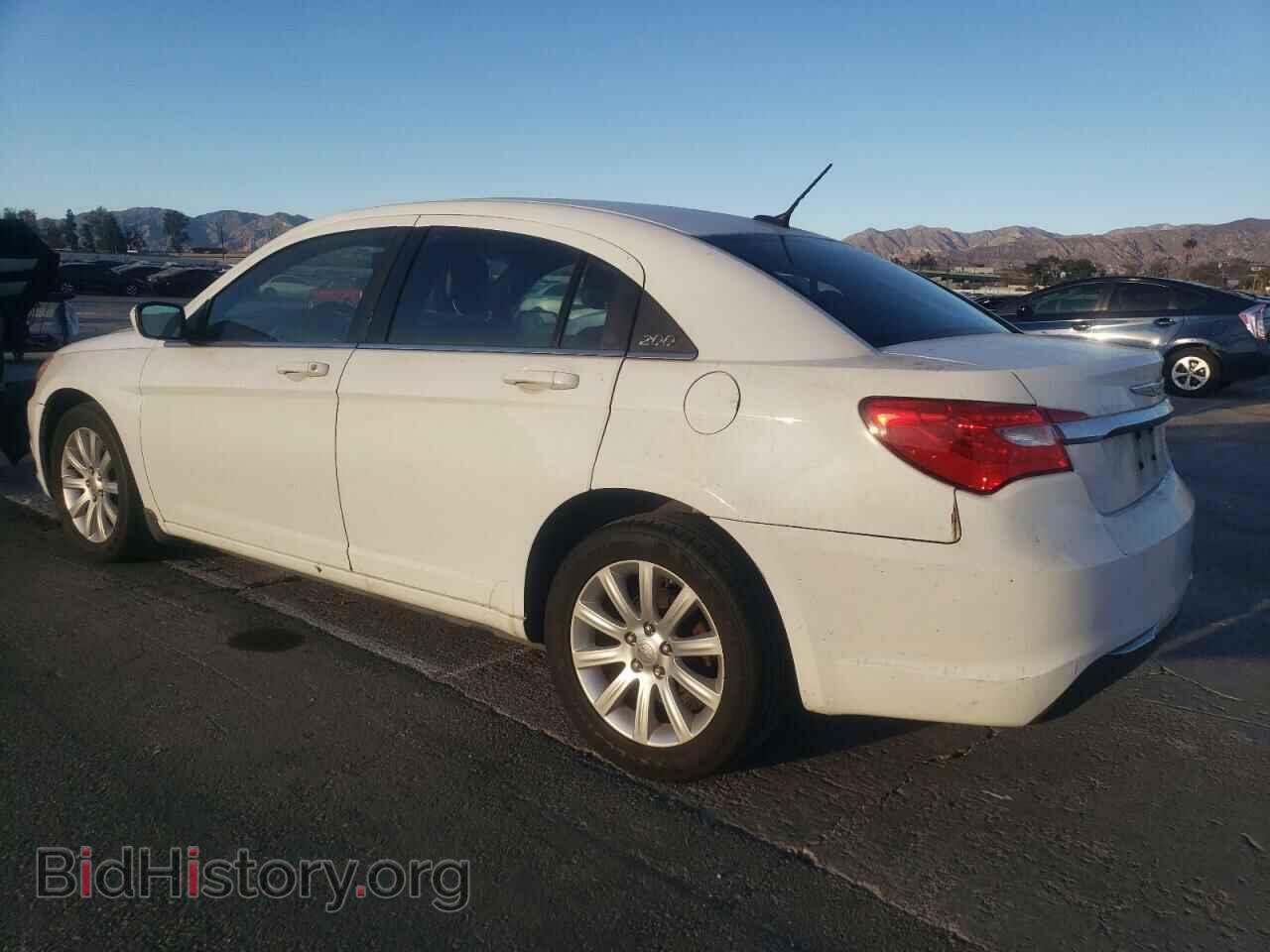 2012 CHRYSLER 200 - VIN: 1C3CCBBB9CN210364 - Photo 2