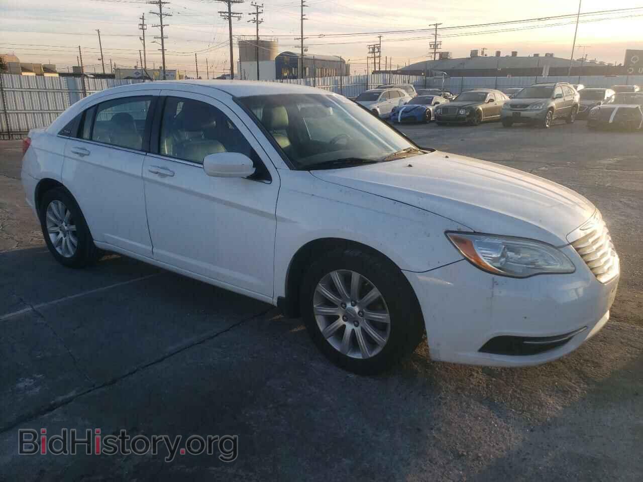 2012 CHRYSLER 200 - VIN: 1C3CCBBB9CN210364 - Photo 4