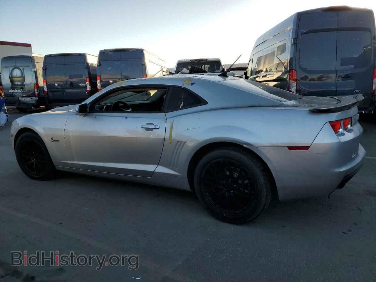 2011 CHEVROLET CAMARO - VIN: 2G1FE1ED1B9214137 - Фото 2