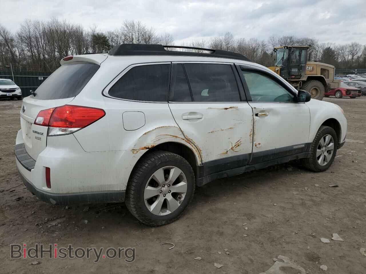 2011 SUBARU OUTBACK - VIN: 4S4BRBCC6B3390812 - Фото 3