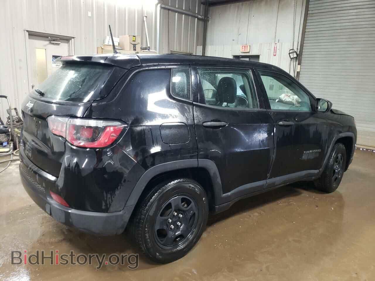 2018 JEEP COMPASS - VIN: 3C4NJCAB0JT271732 - Фото 3