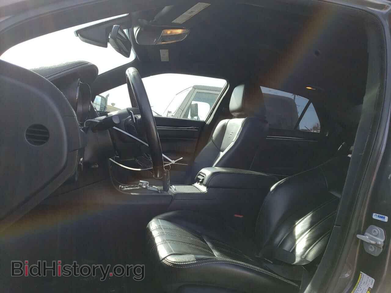 2019 CHRYSLER 300 - VIN: 2C3CCAGG7KH586437 - Photo 7