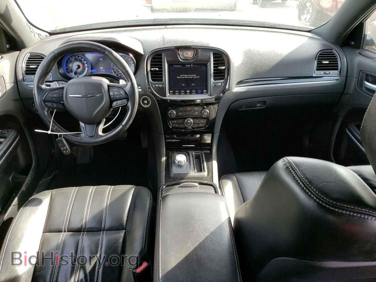 2019 CHRYSLER 300 - VIN: 2C3CCAGG7KH586437 - Photo 8