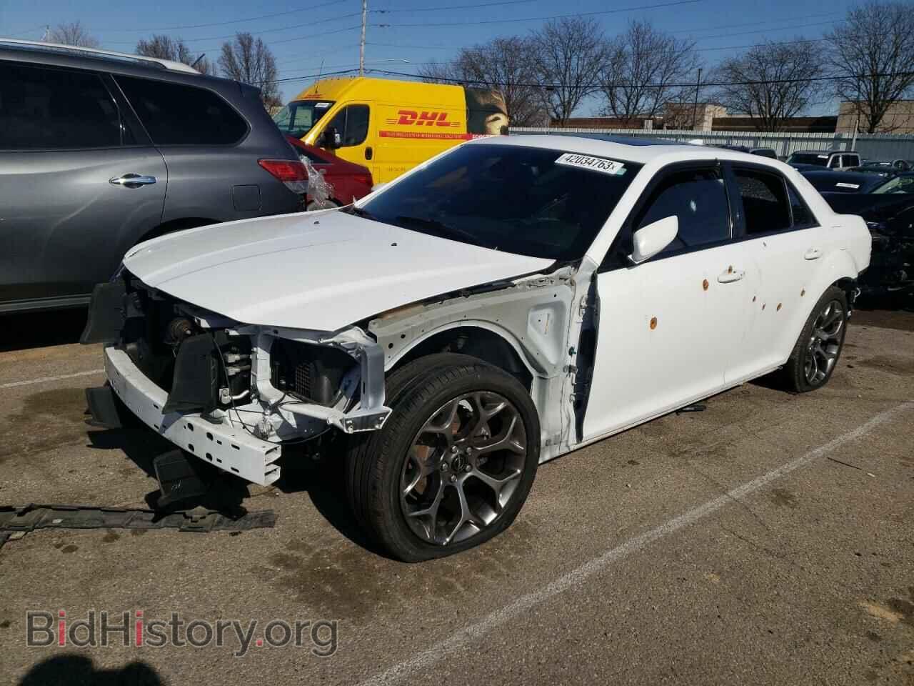 Фотография 2C3CCABG9GH294870 - CHRYSLER 300 2016