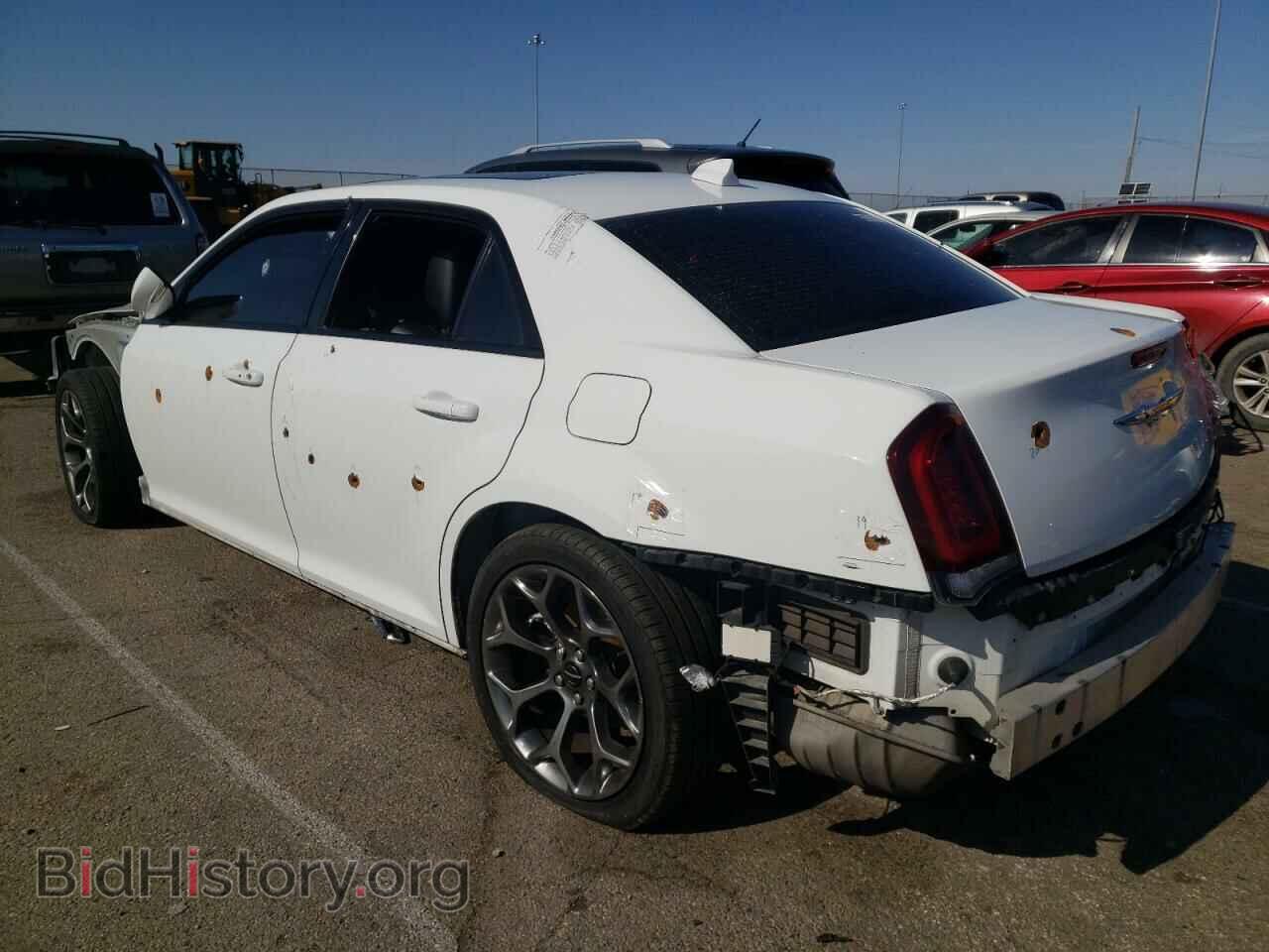 2016 CHRYSLER 300 - VIN: 2C3CCABG9GH294870 - Фото 2
