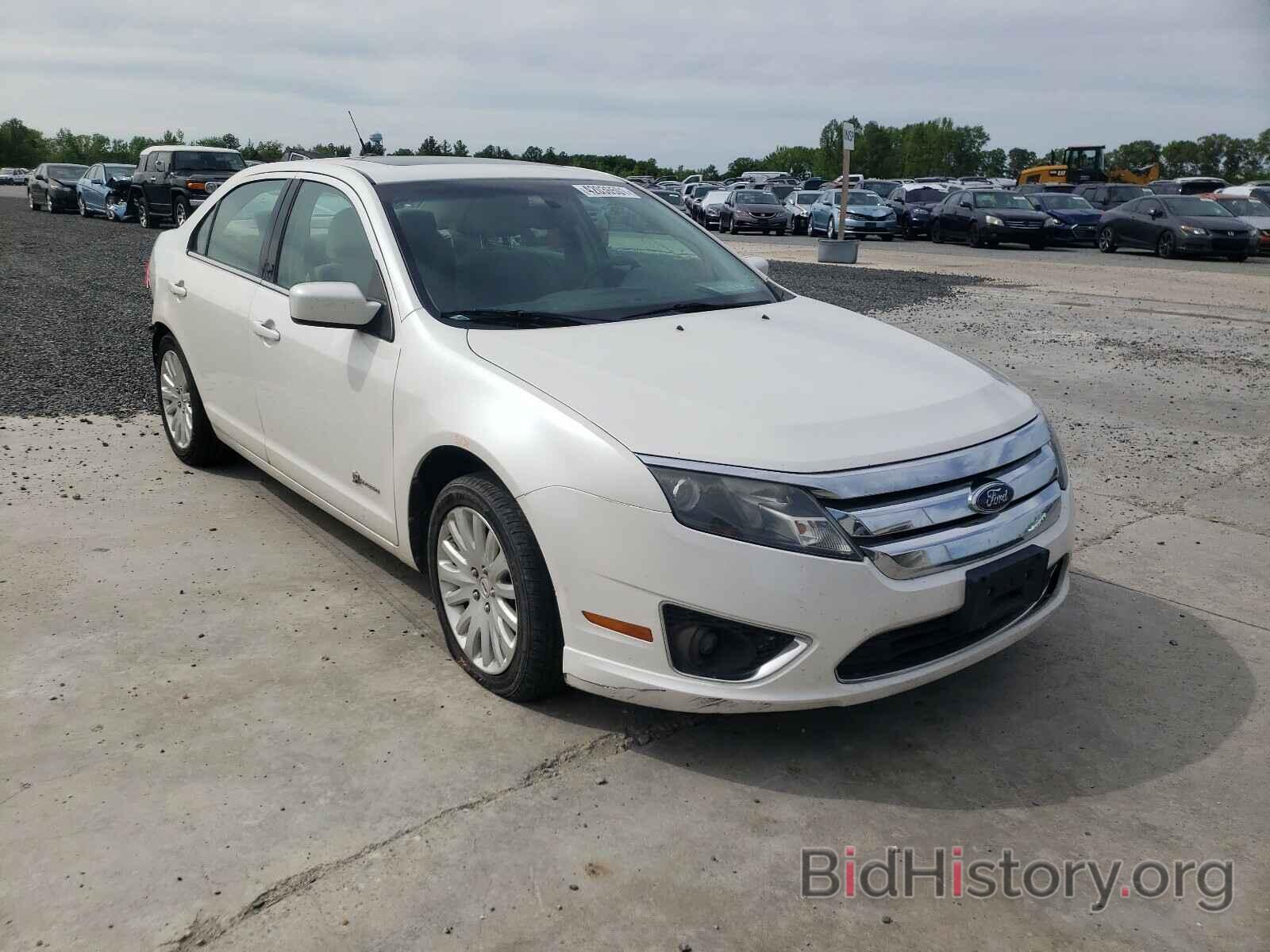 Photo 3FADP0L31AR139757 - FORD FUSION 2010