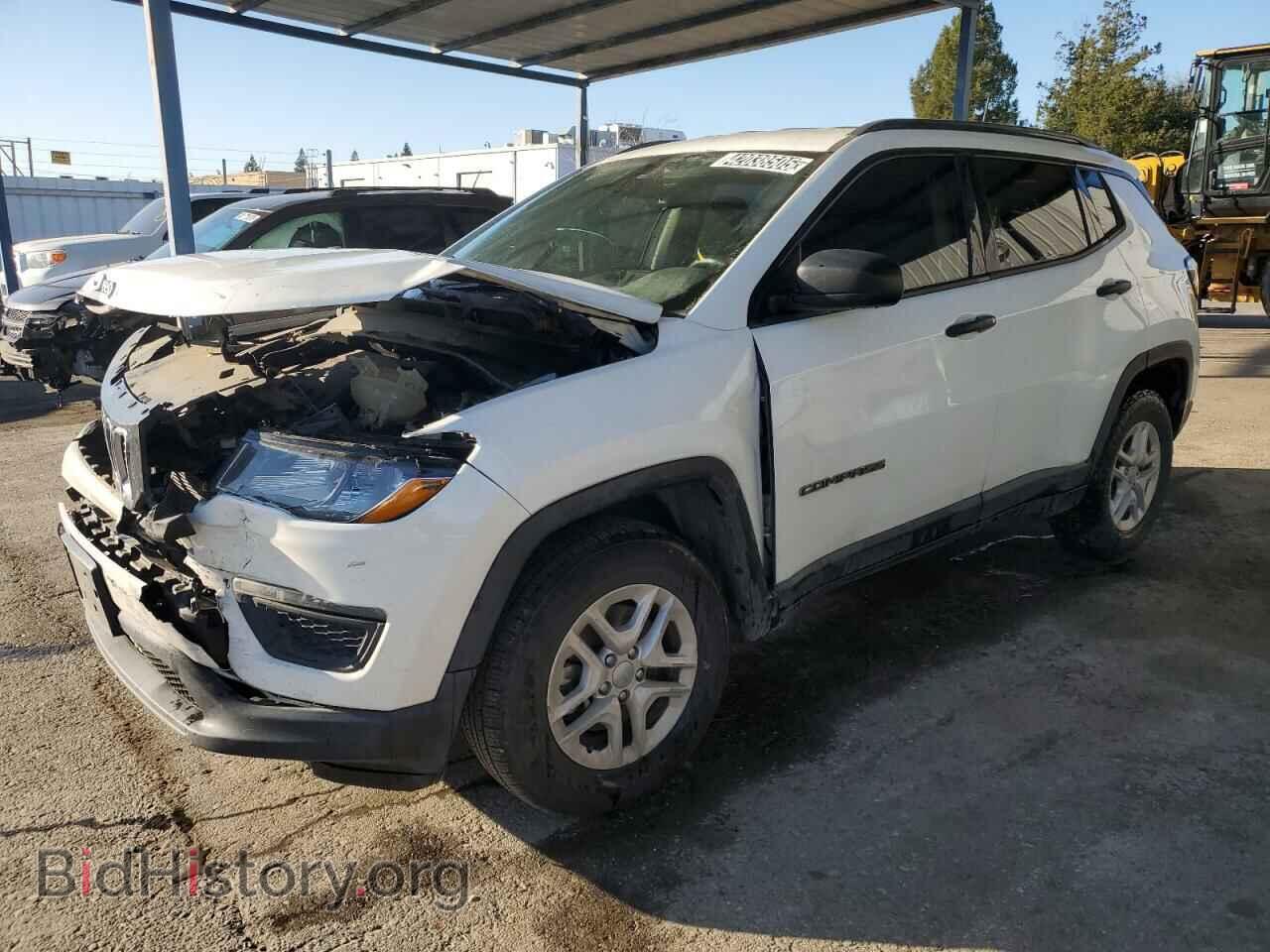 Фотография 3C4NJDAB4HT635795 - JEEP COMPASS 2017