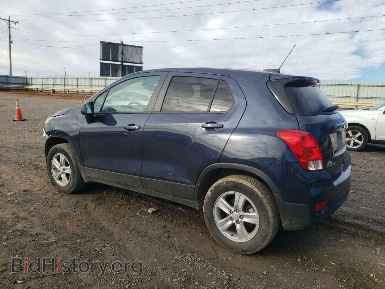 2019 CHEVROLET TRAX - VIN: 3GNCJNSB3KL290155 - Фото 2