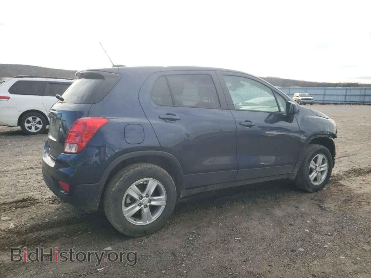 2019 CHEVROLET TRAX - VIN: 3GNCJNSB3KL290155 - Фото 3