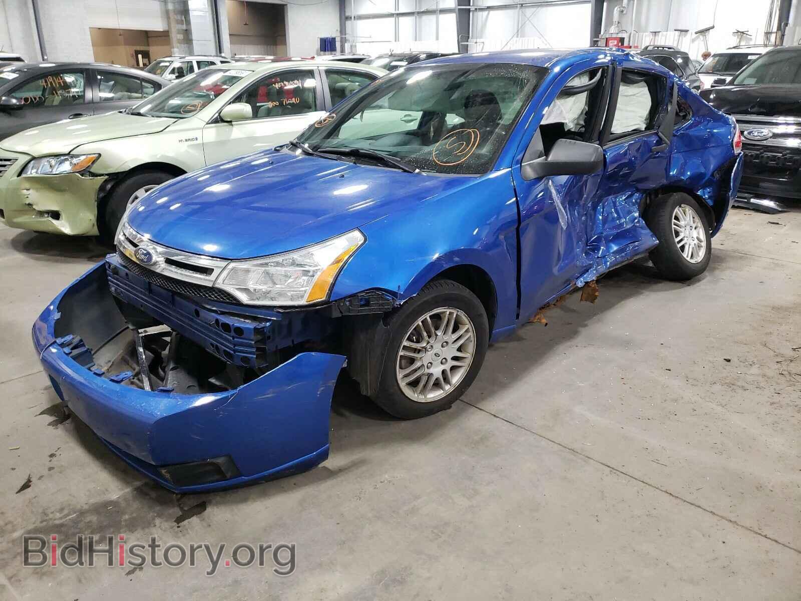 2011 FORD FOCUS - VIN: 1FAHP3FN2BW166528 - Фото 2