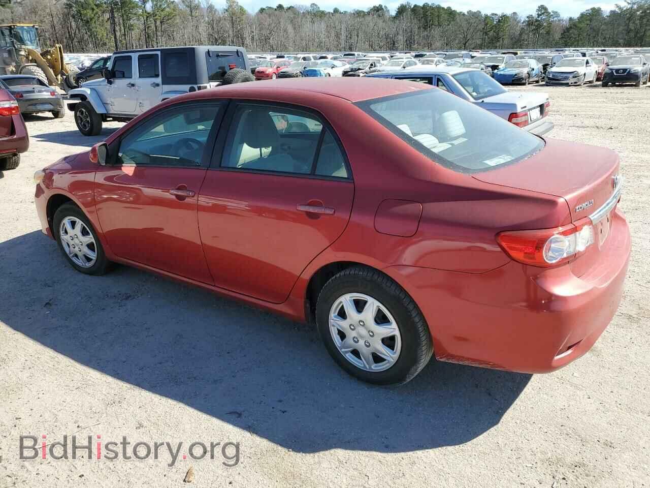 2011 TOYOTA COROLLA - VIN: 2T1BU4EE0BC749933 - Фото 2
