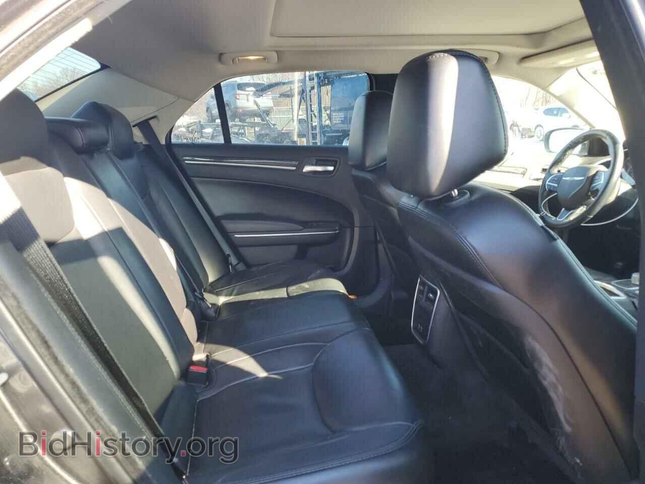 2016 CHRYSLER 300 - VIN: 2C3CCARG8GH224816 - Фото 10