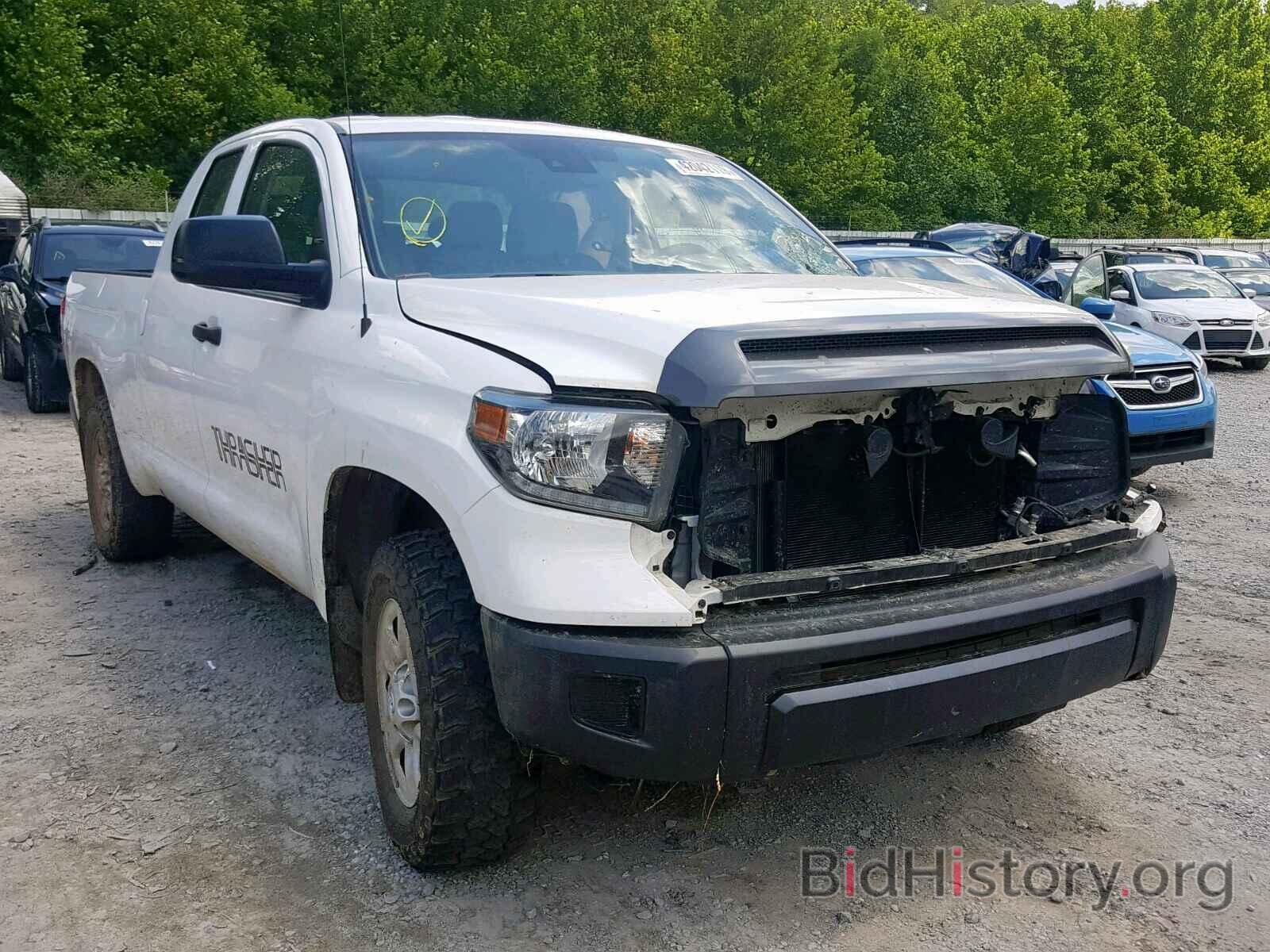 Photo 5TFUM5F1XJX077406 - TOYOTA TUNDRA DOU 2018