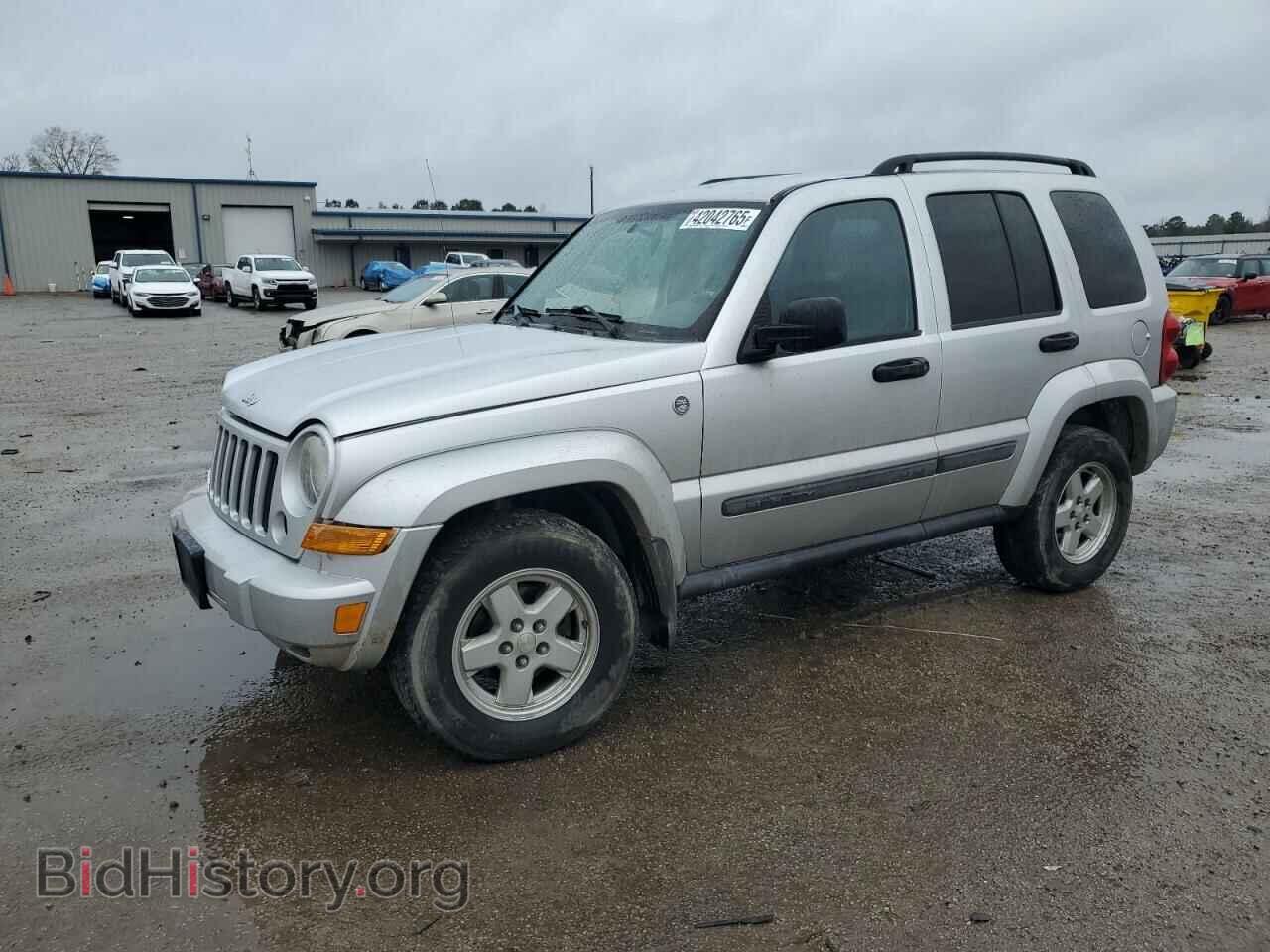 Фотография 1J4GL48K47W704870 - JEEP LIBERTY 2007