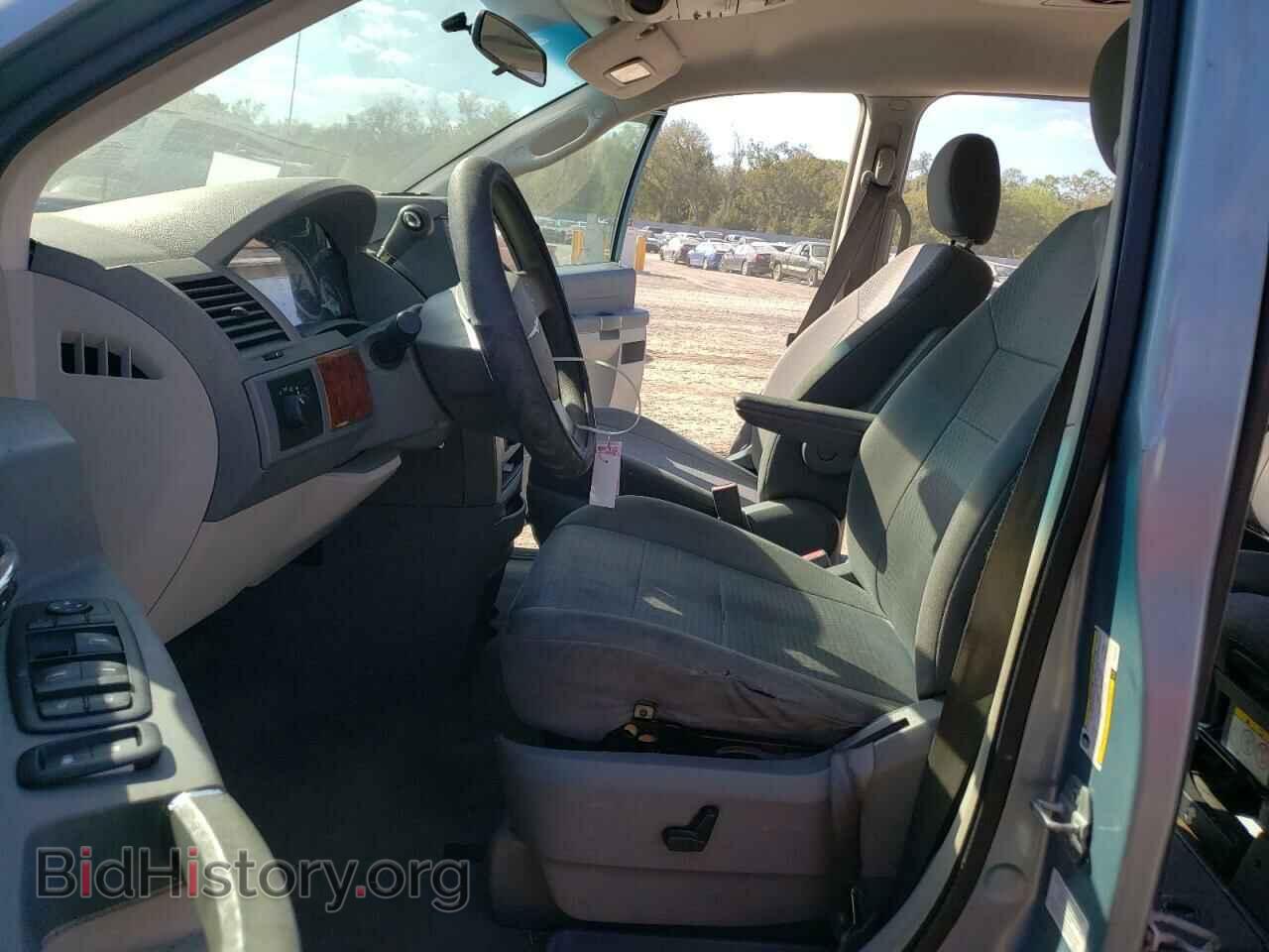 2009 CHRYSLER MINIVAN - VIN: 2A8HR44E59R606136 - Фото 7