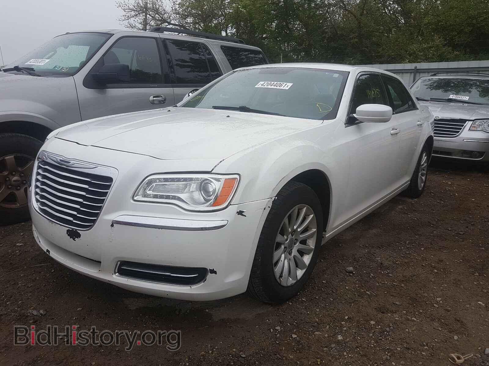 2011 CHRYSLER 300 - VIN: 2C3CA4CG7BH529104 - Фото 2