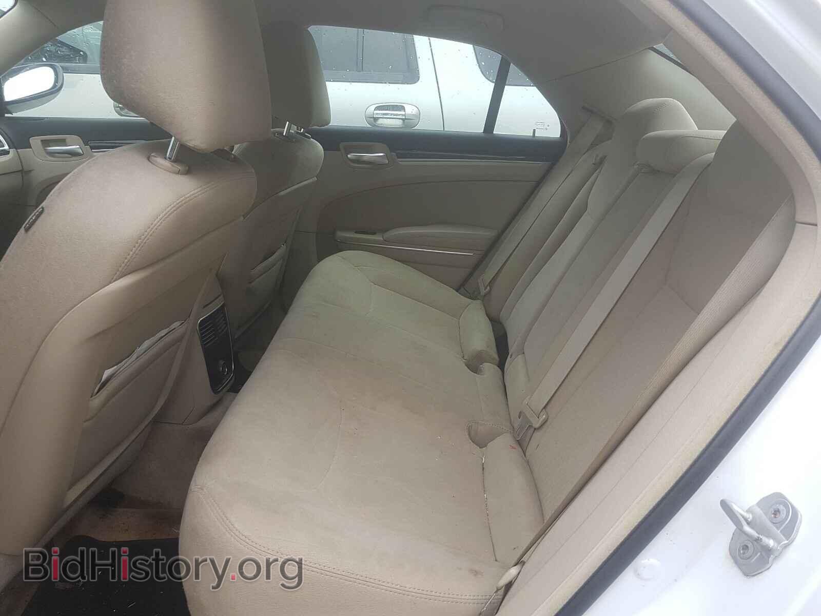 2011 CHRYSLER 300 - VIN: 2C3CA4CG7BH529104 - Фото 6