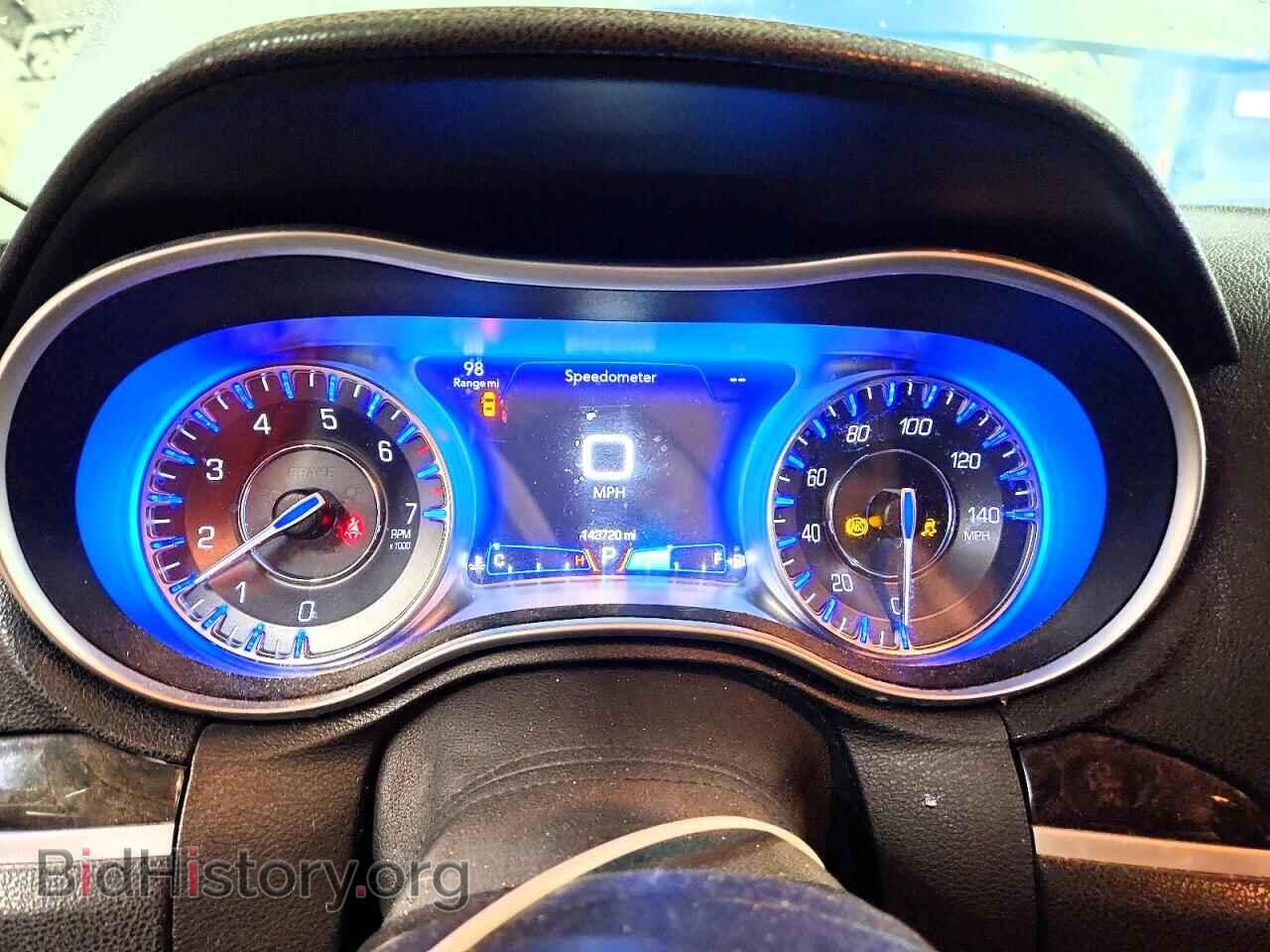 2016 CHRYSLER 300 - VIN: 2C3CCAEG6GH343390 - Фото 9