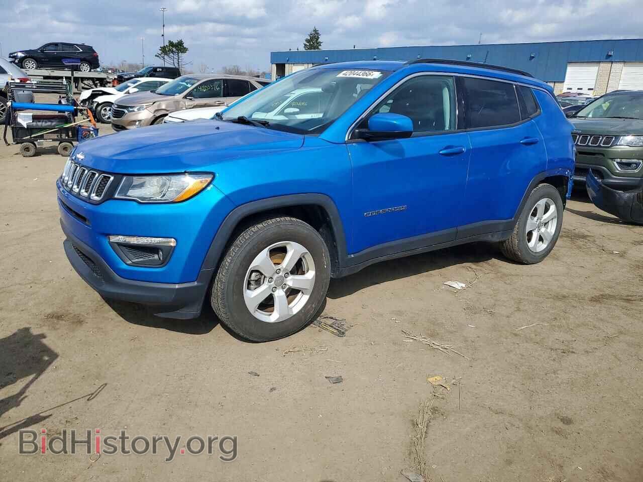 Photo 3C4NJCBB8HT629507 - JEEP COMPASS 2017