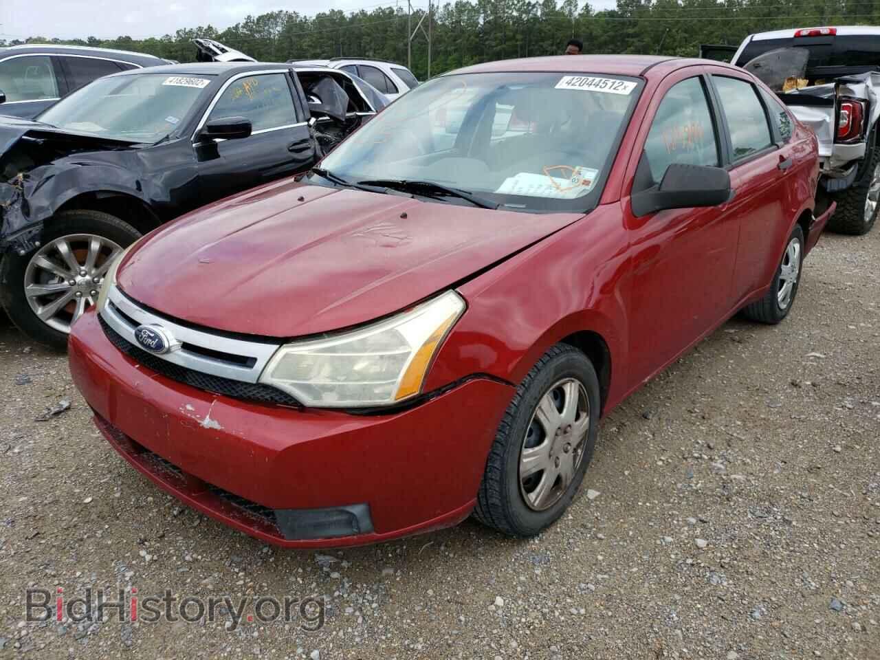 2011 FORD FOCUS - VIN: 1FAHP3EN8BW164770 - Фото 2
