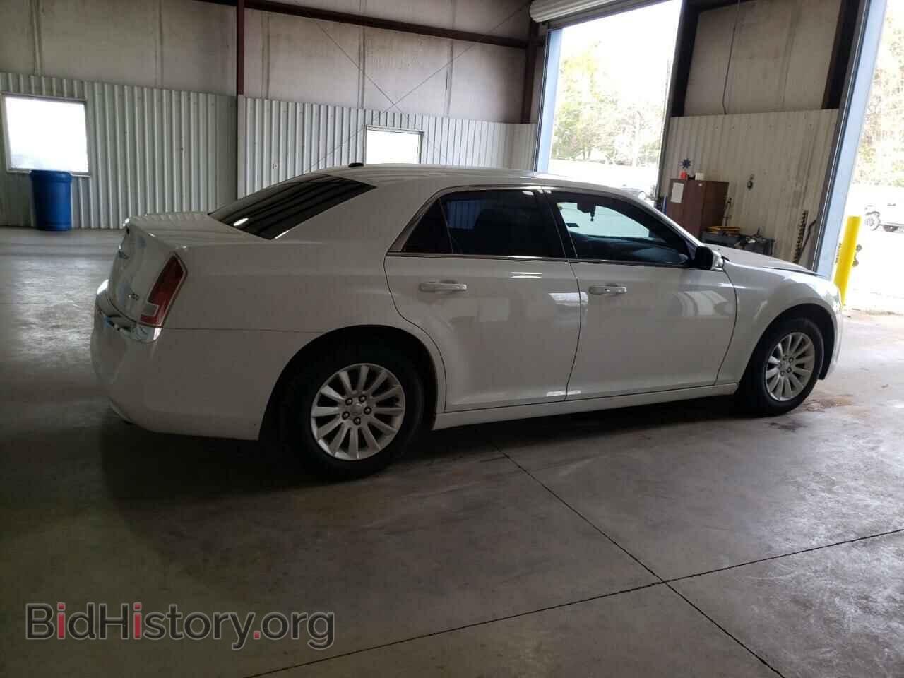 2013 CHRYSLER 300 - VIN: 2C3CCAAG0DH697746 - Фото 3