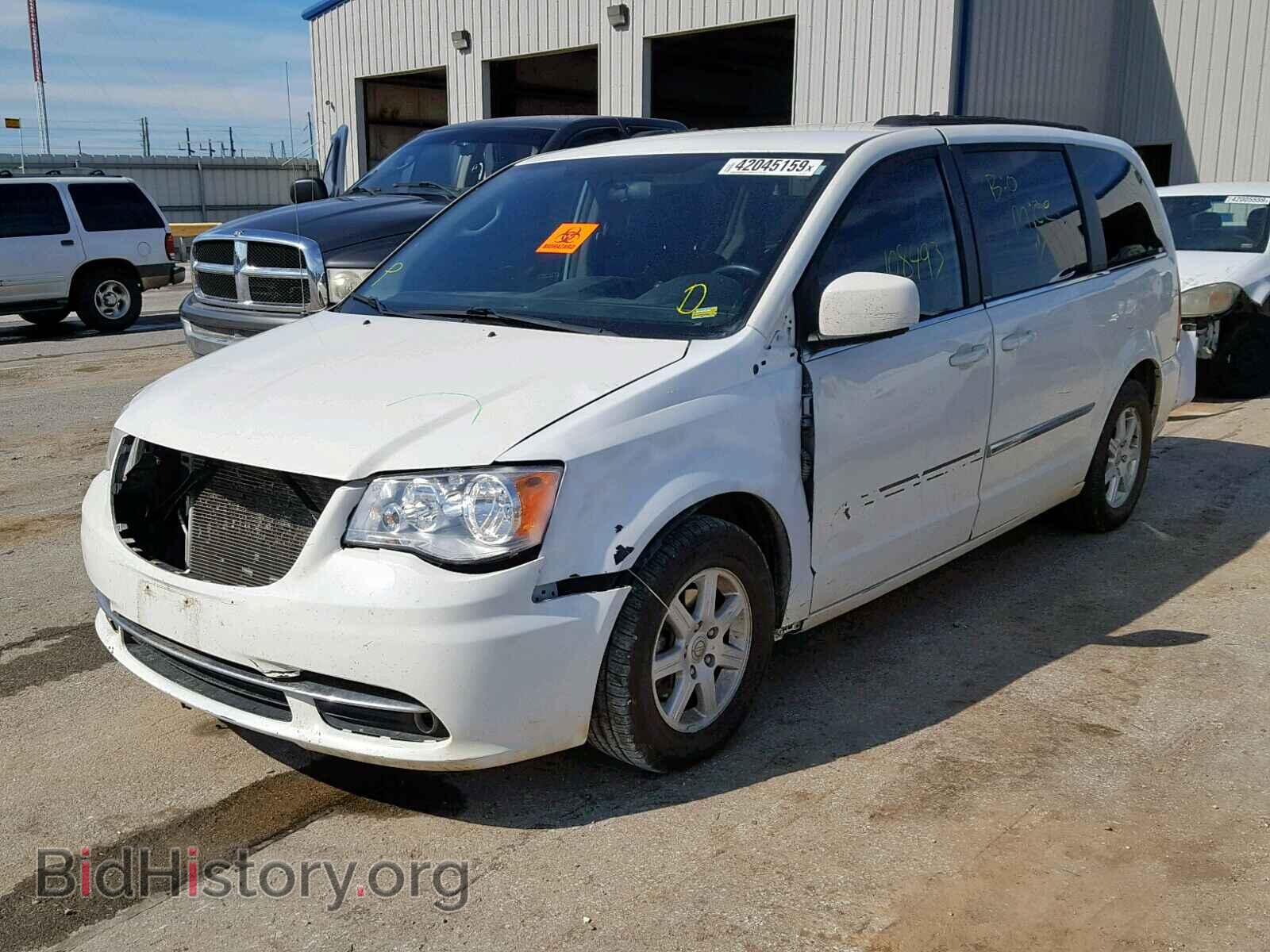 2011 CHRYSLER TOWN & COU - VIN: 2A4RR5DG5BR658112 - Фото 2