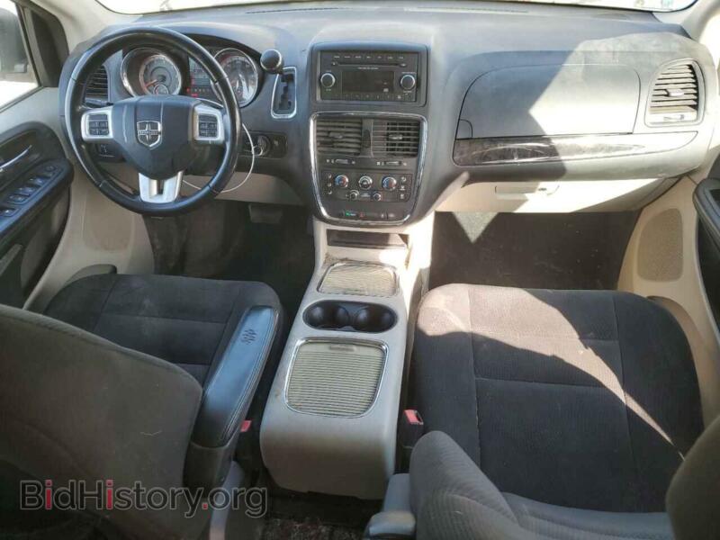 2016 Dodge CARAVAN (VIN 2C4RDGCG0GR273081) — photo 8 of 13