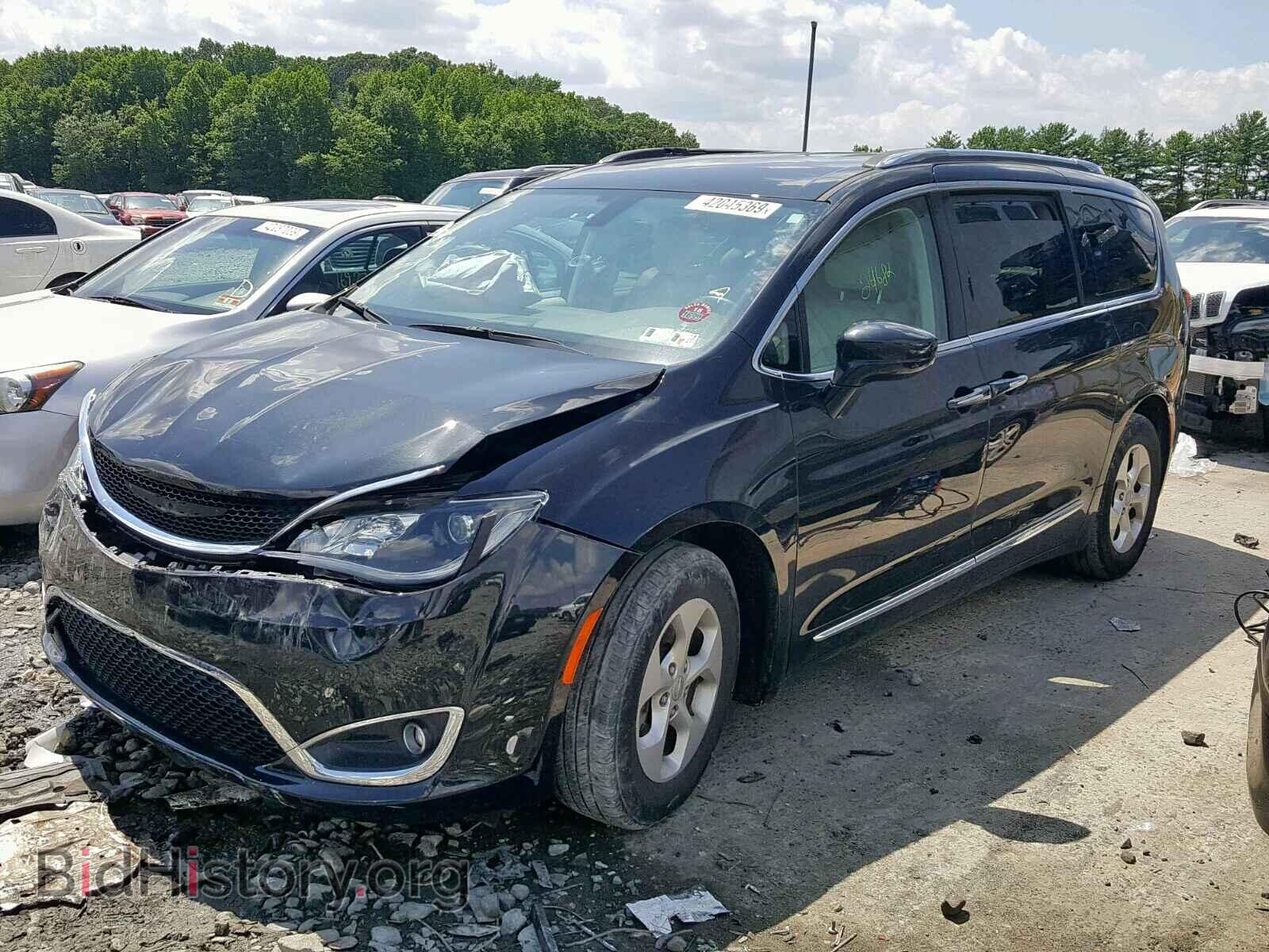 2017 CHRYSLER PACIFICA T - VIN: 2C4RC1EG9HR634631 - Photo 2