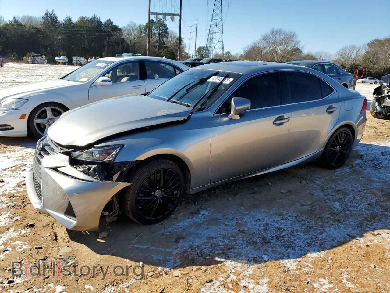 Photo JTHBA1D26H5058103 - LEXUS IS 2017