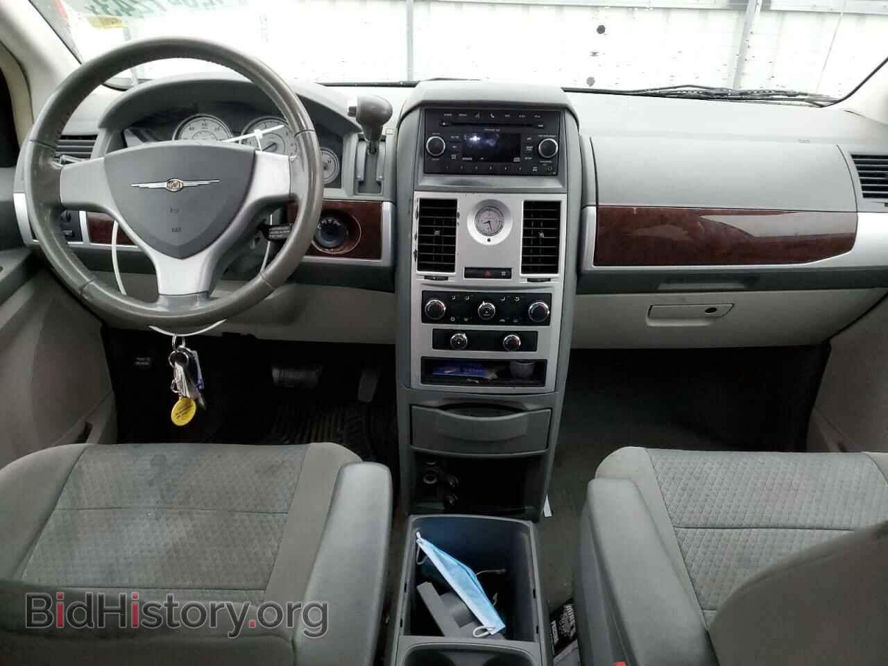 2010 CHRYSLER MINIVAN - VIN: 2A4RR5D19AR334381 - Фото 8