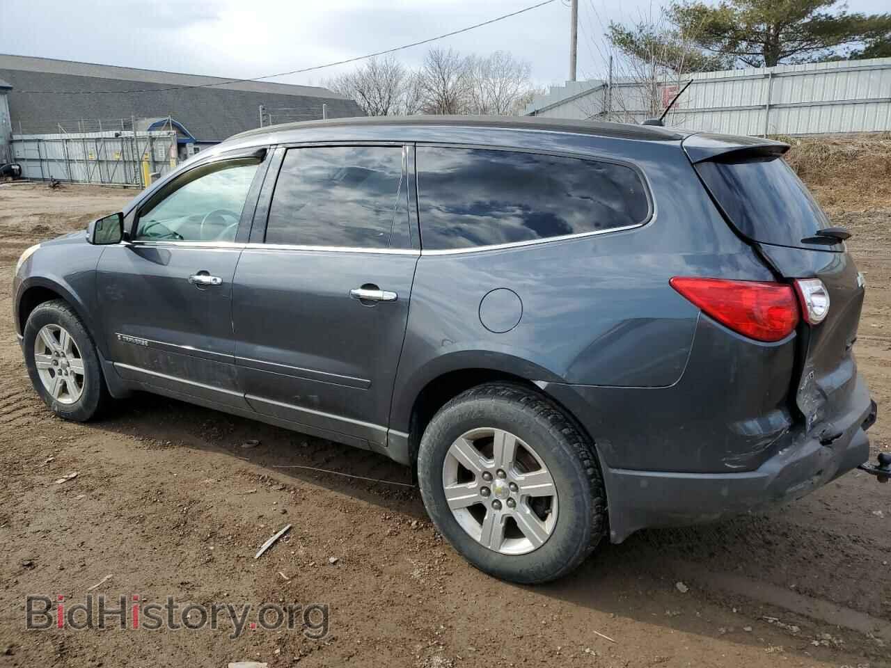 2009 CHEVROLET TRAVERSE - VIN: 1GNER23D09S129905 - Фото 2