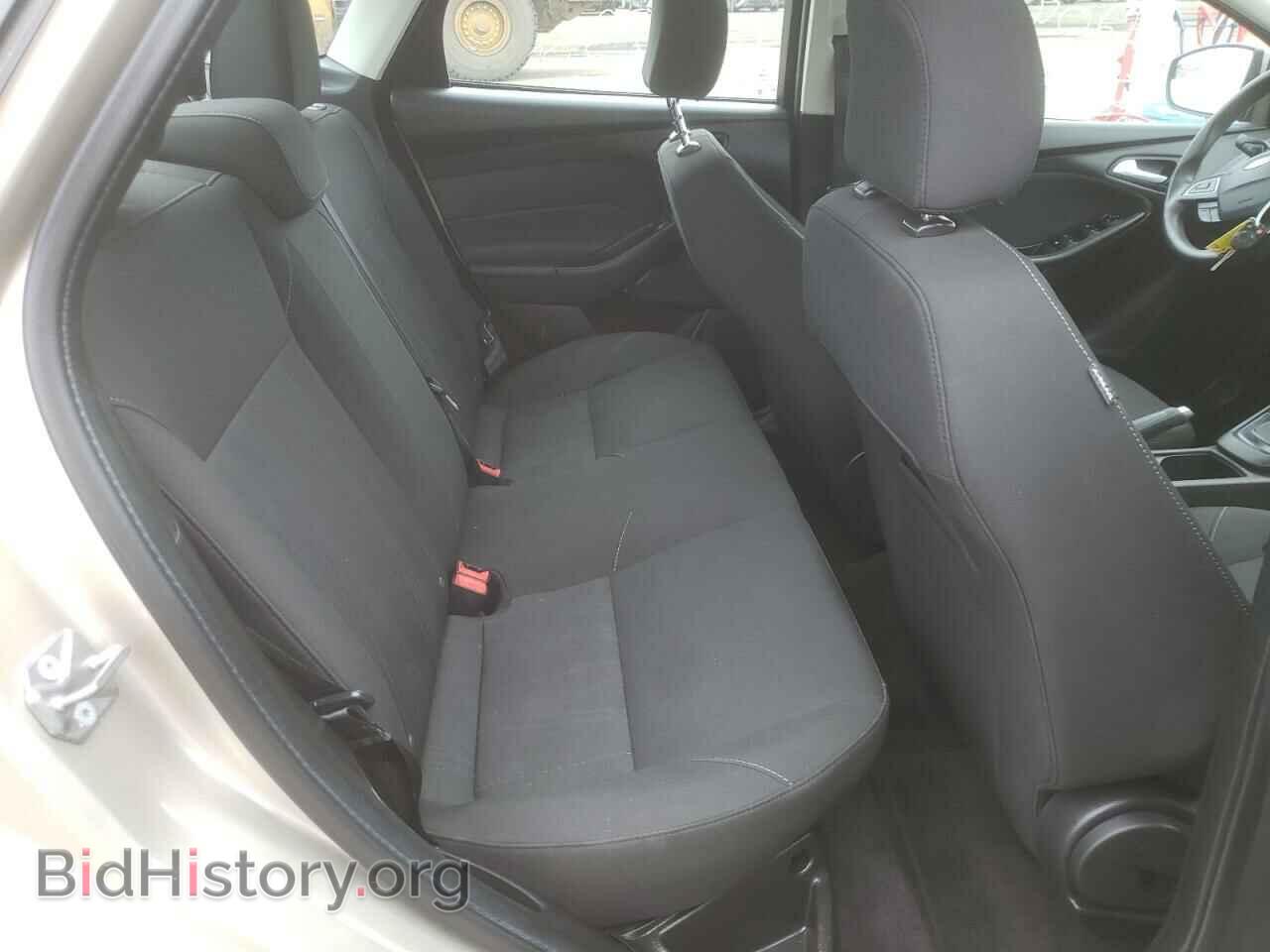 2017 FORD FOCUS - VIN: 1FADP3F21HL288456 - Photo 6