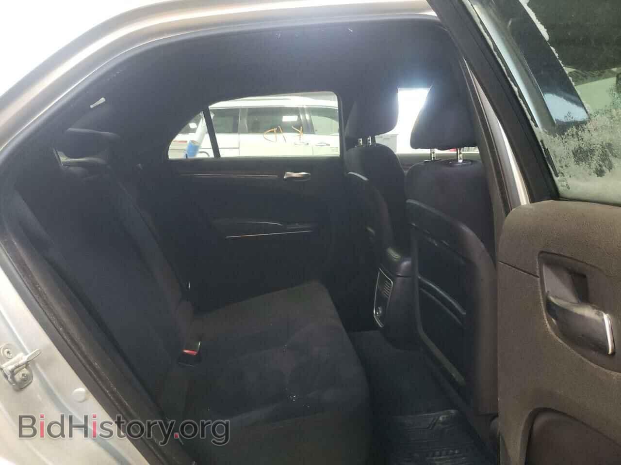 2012 CHRYSLER 300 - VIN: 2C3CCAAG1CH110226 - Фото 6