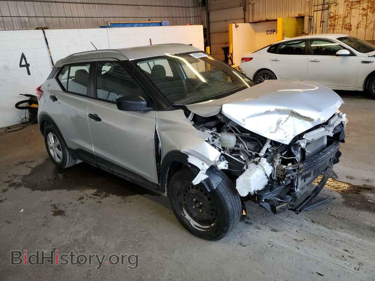 2019 NISSAN KICKS - VIN: 3N1CP5CU3KL555411 - Фото 4